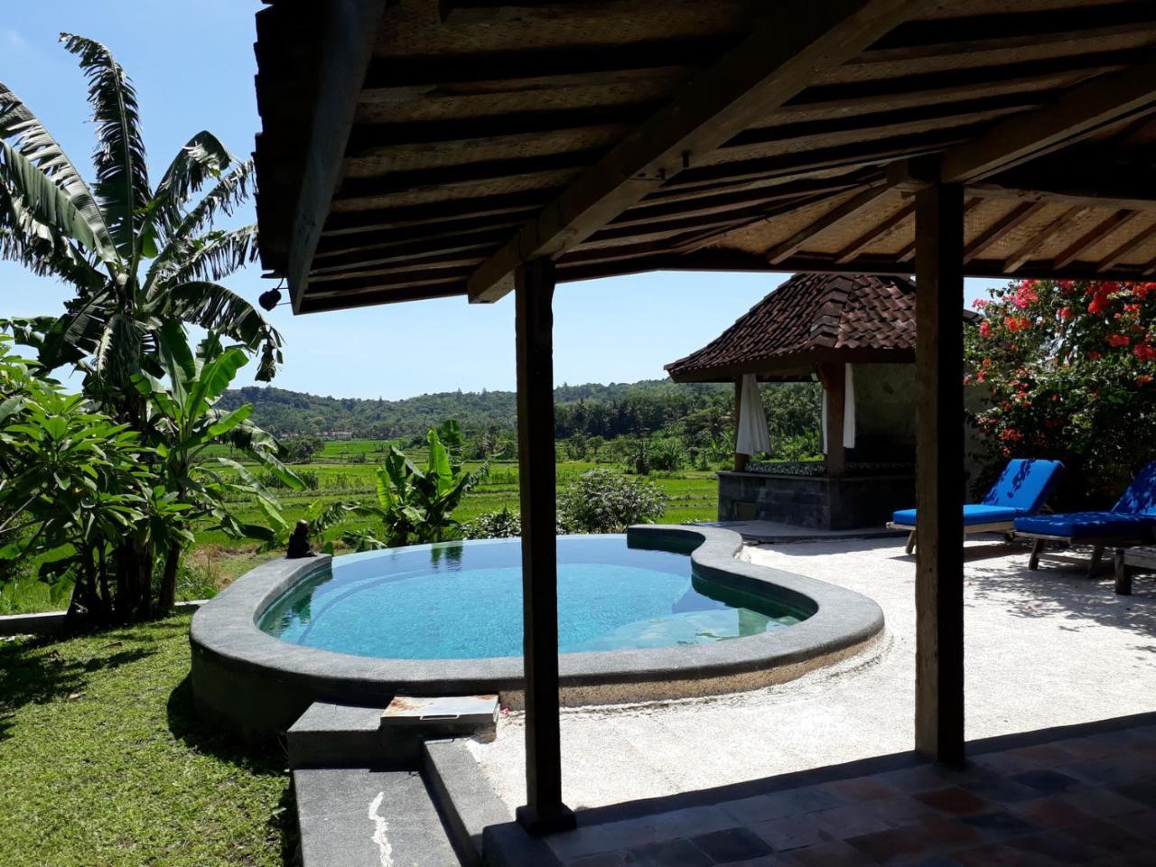 Villa Blue Steps Yogyakarta Exterior photo